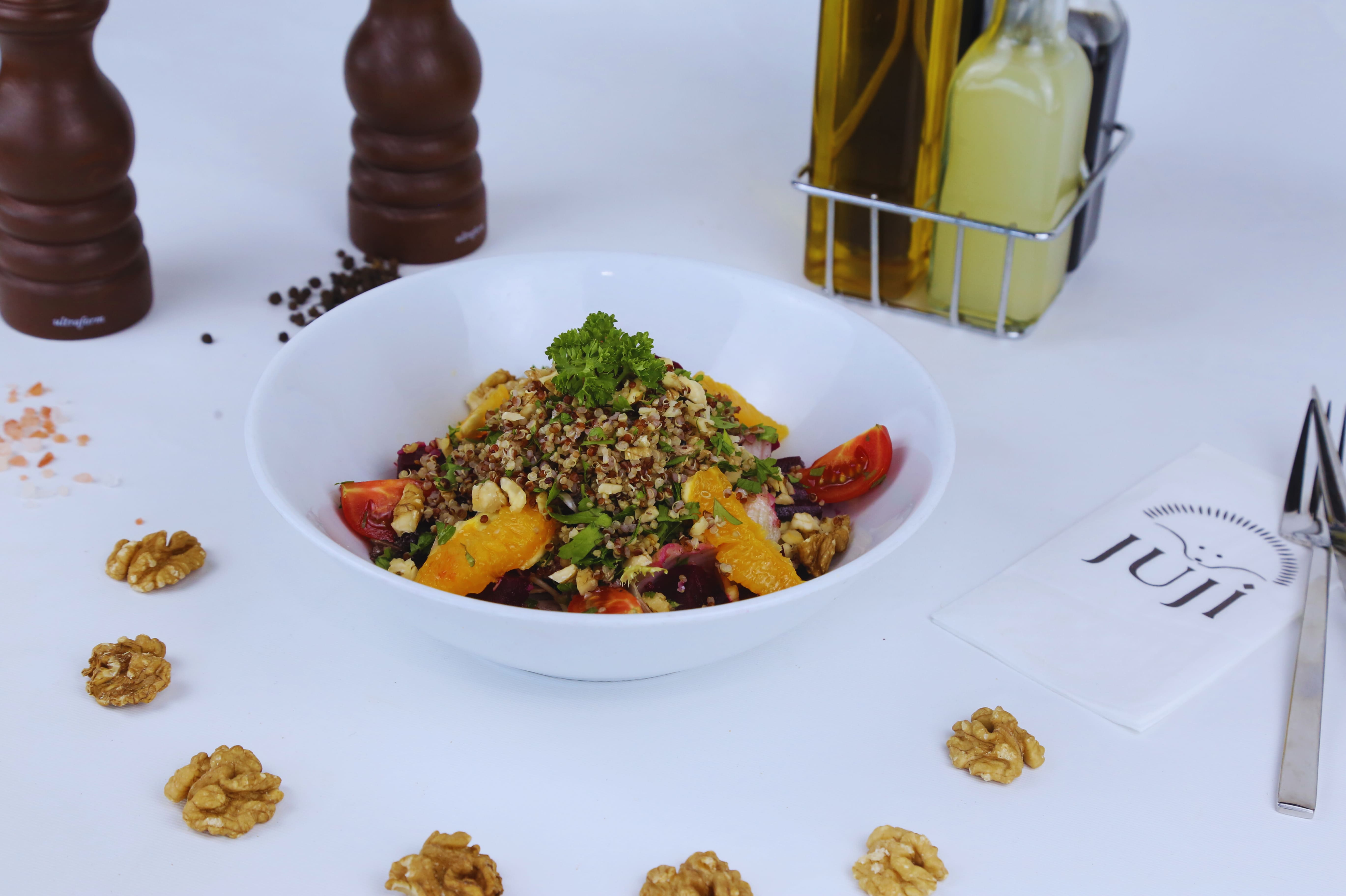 Kinoa Ceviz Pancarli Salata