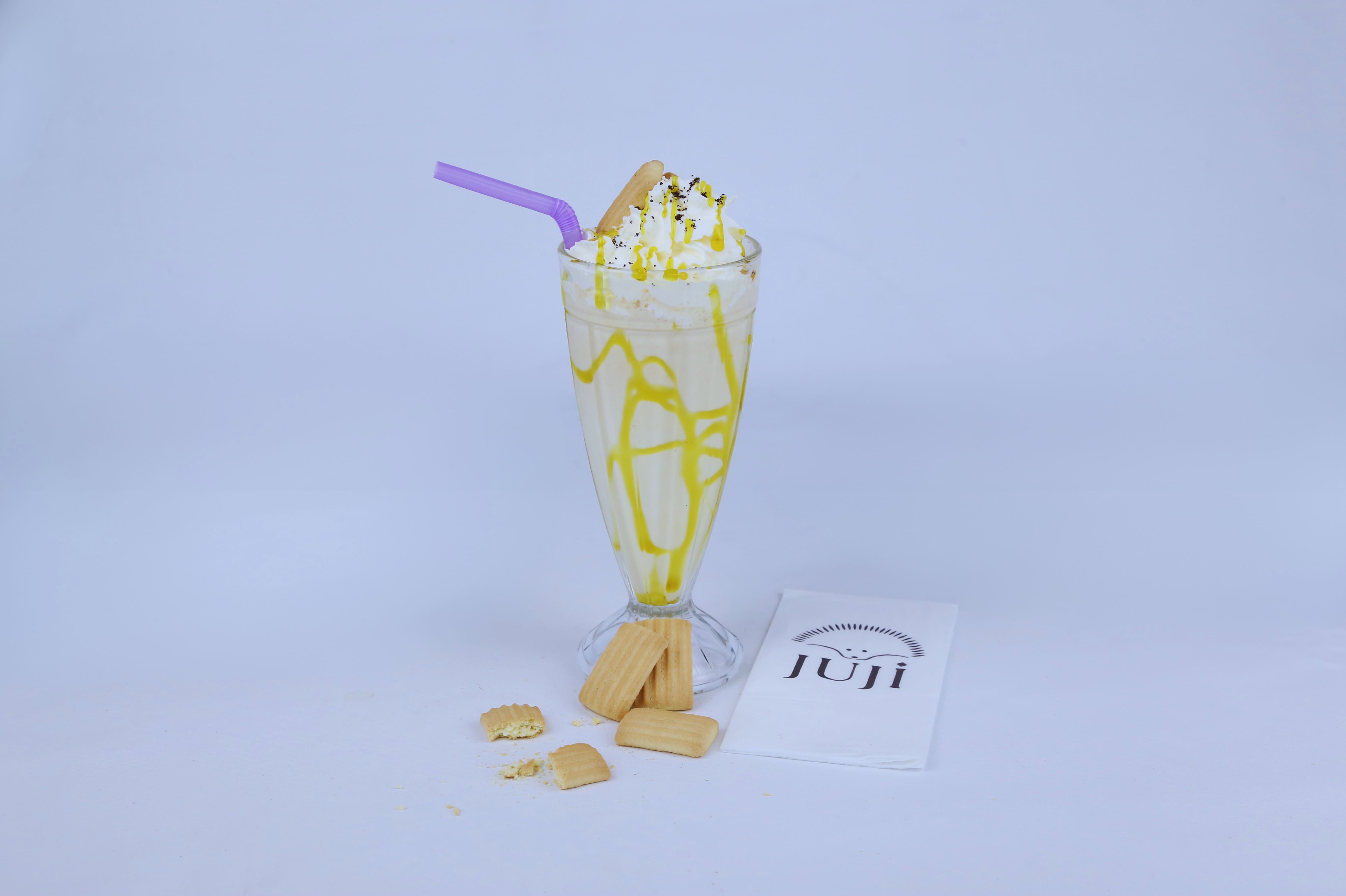 Vişne-Muskat Milkshake