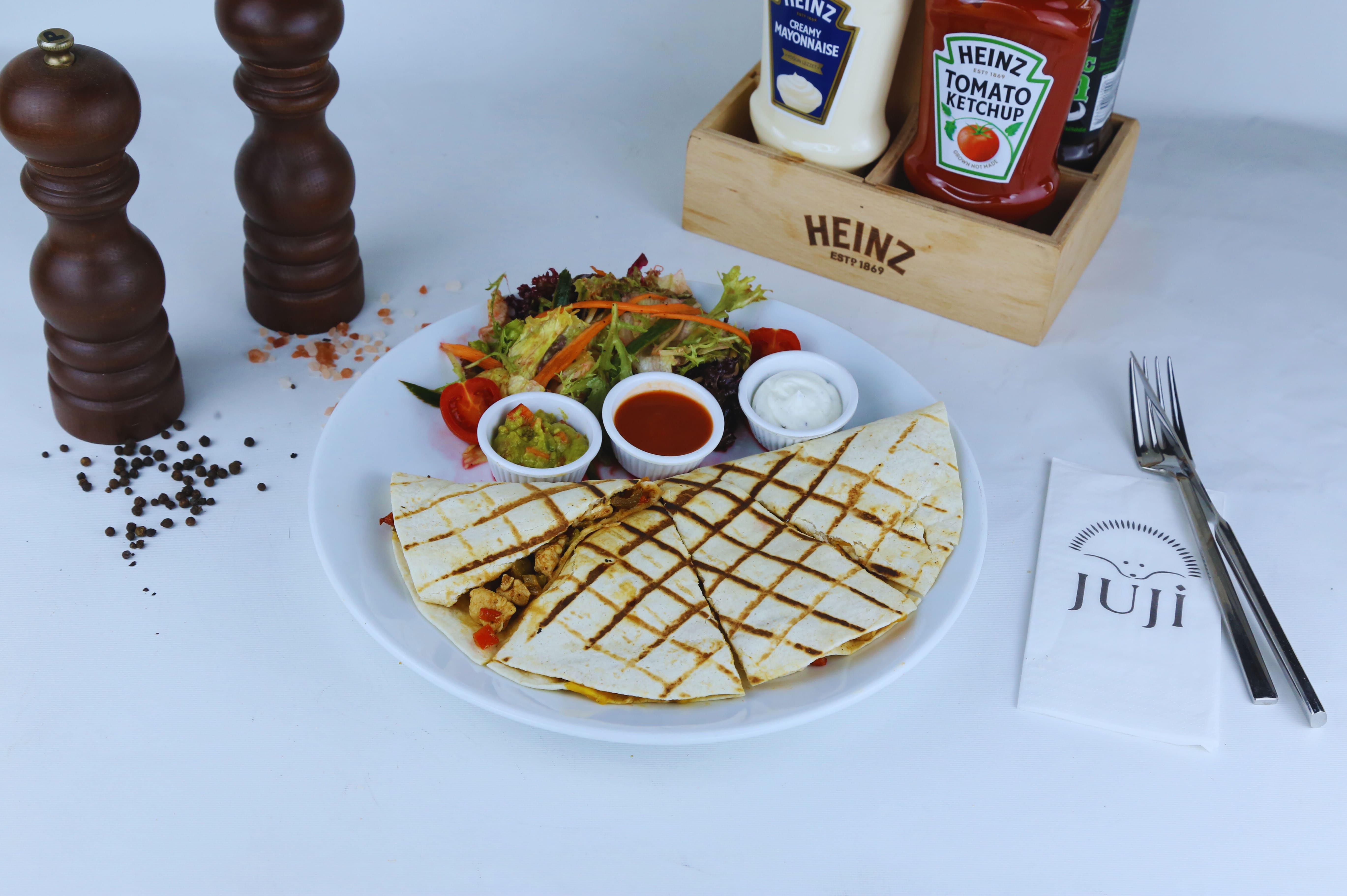 Tavuklu Quesadilla